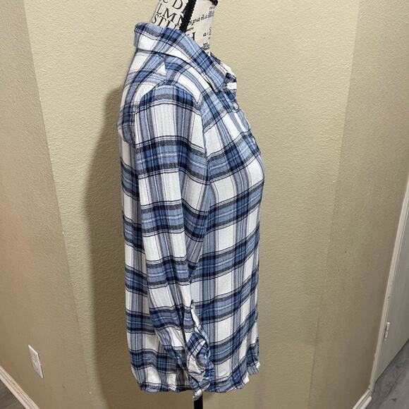 Romeo and Juliet Couture plaid button down‎ shirt sz M - Picture 2 of 7